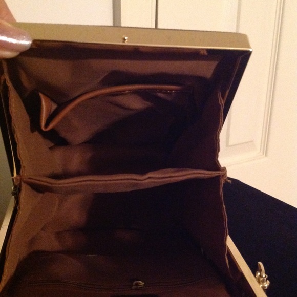 Clutch - Picture 3 of 5